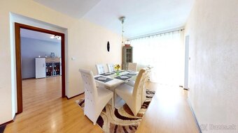 Prenájom veľkého 4-izbového bytu s loggiou, 93 m², Trenčín – - 2