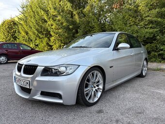 BMW E90 330D - 2
