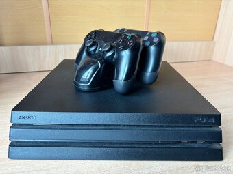 PlayStation 4 Pro 1TB - 2