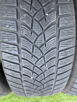 235/50 R19 Good Year dot2721 - 2