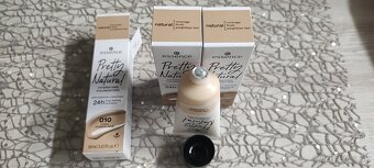 3 Nové make-upy Essence Cool Porcelaine - 2