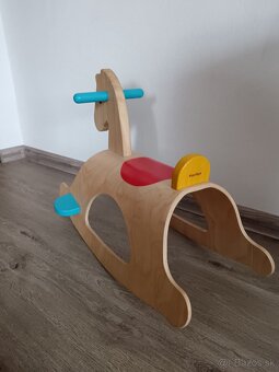 Hojdací drevený konik - 2