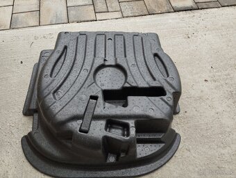 Škoda Octavia 3, výplň do kufra namiesto rezervy - 2