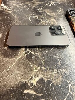 Apple iPhone 14 Pro, 256 GB - 2