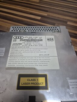 CD menič audi a6 c6 4f - 2