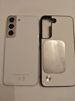 Samsung Galaxy s22 - 2