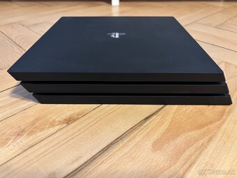Playstation 4 PRO / 1TB / Dualshock black - 2