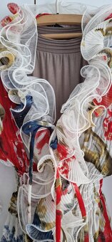 Blúzka s volánikmi - 2