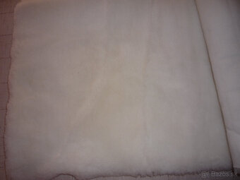 Plyšová tkanina LESKYMO - biela - 2