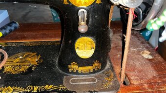 SINGER šijaci stroj - 2