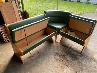 Rohova lavica, stôl a stolicky - 2