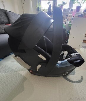 Cybex Aton 5 + isofix - 2