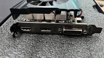 Nvidia GeForce GTX 1050 - 2