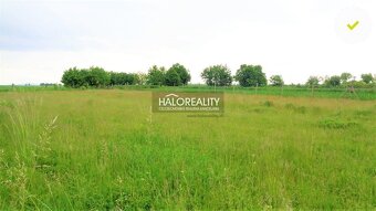 HALO reality - Predaj, pozemok pre rodinný dom 687 m2 Caba - 2