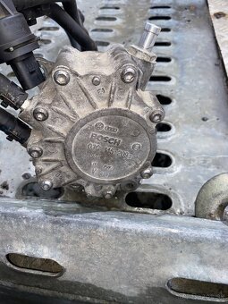 Predam tandemove čerpadlo z Audi A4 B7 - 2