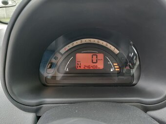 Predám Citroën C3 1.4i 16V Automat – rok 2004 – 65 kW - 2