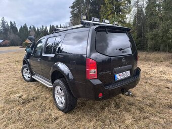 Nissan Pathfinder 2.5 dCI 7- miestny 4x4 - 2