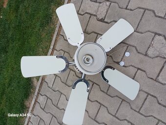 Predám interierový ventilátor so svetlom - 2