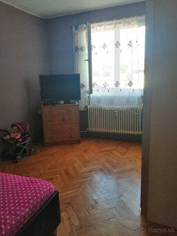 Předám dvoj izbovi byt plus kuchin - 2
