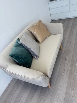 Predám malý gauč, minimálne používaný - 2