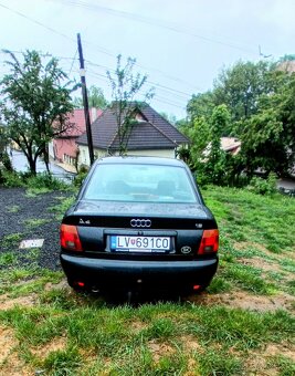 Audi A4 1995 1.6 benzín - 2