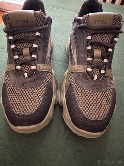 Steve Madden - 2