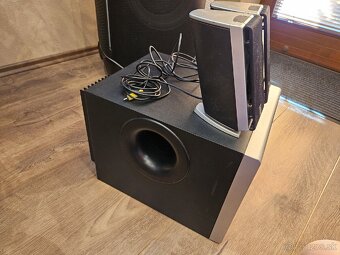 Logitech Z-2300 - 2