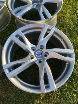 ALU KOLESÁ VOLVO 5X108 R18' - 2