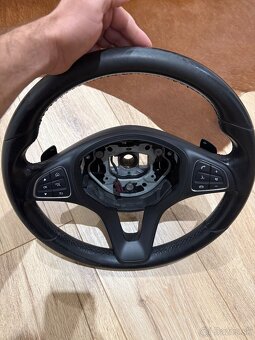 Volant na Mercedes C W205 - 2