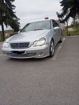 Mercedes Benz C-Class - 2