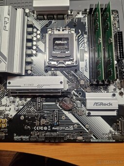 Predam zakladnu dosku am5+ramky ddr5 2x8 gb -nové - 2