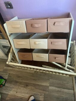 Darujem vanicku, regal dedsky, choditka - 2