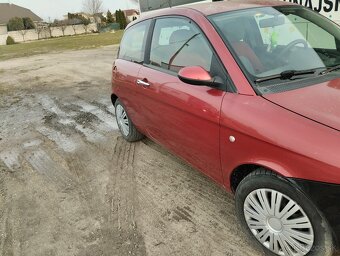 Predám Lancia Y 2003 1.2 benzín - 2