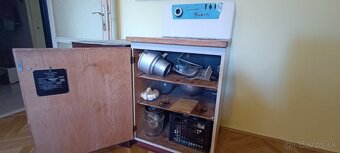 predam stary robot - 2