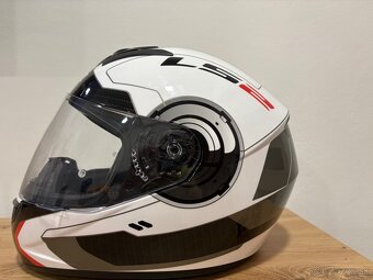 Integrálna prilba na motorku - 2