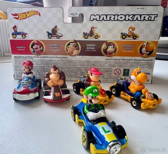 Mario Kart HotWheels 4 pack + 1 - 2