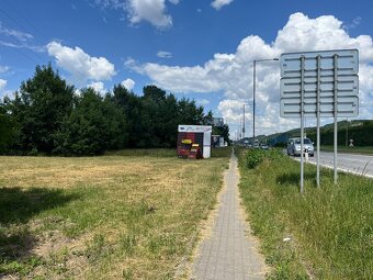 NA PREDAJ ALEBO PRENÁJOM VIACÚĆELOVÝ POZEMOK, V.OPÁTSKE - 2