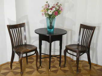dizajnové sedenie a stolíky 1900 Thonet - 2