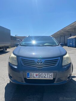 Toyota Avensis 2.2d automat - 2