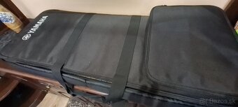 Yamaha PSR SX720 - 2
