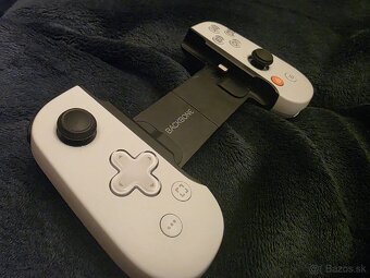 PlayStation Backbone ovládač (Lightning iPhone) - 2