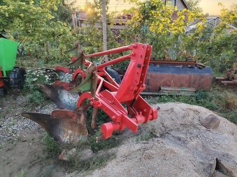 pluh KMF - 2