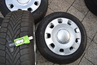 Plechové disky a zimné gumy 175/65 R14 a puklice Fiat 500 - 2