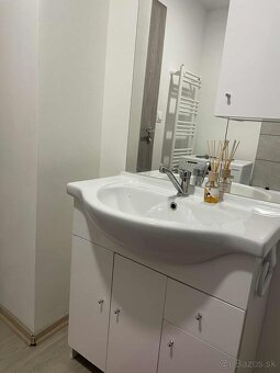 Prenájom 2,5 izbového bytu pri centre TN - 2