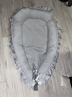 Hniezdo zavinovacka - 2