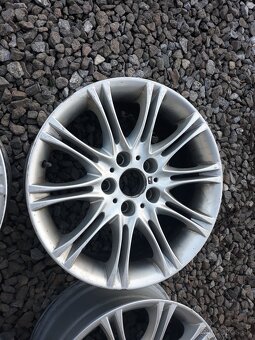 Predam tieto elektrony bmw 17" - 2