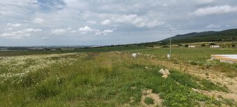 Slnecny pozemok v Stitaroch - 2