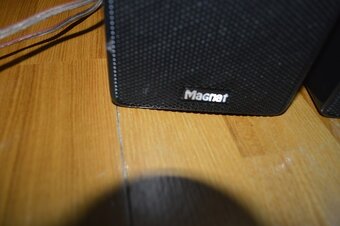 predam dva reproduktory MAGNAT - 2