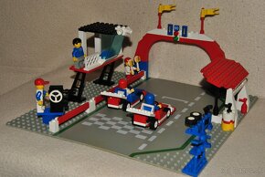 LEGO Classic Town 80te roky - 2