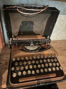 Starožitny písací stroj - 2